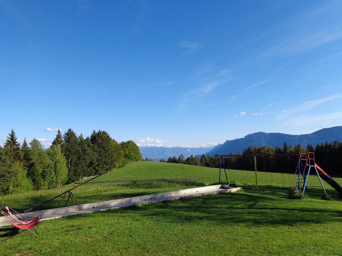 Gasthof St. Ulrich Meltina Exteriör bild
